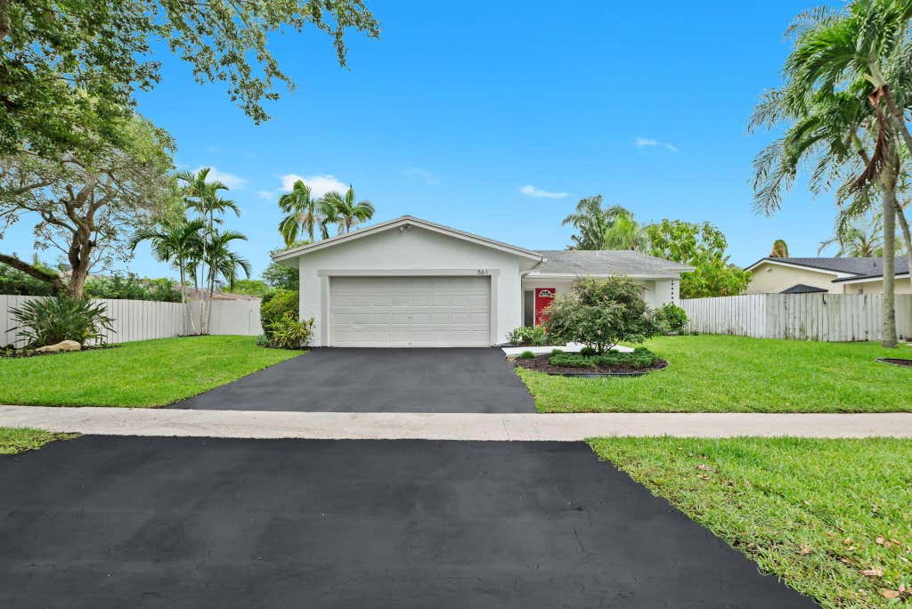 Photo of 561 SW 168th Terrace, Weston, FL 33326 (MLS # B26045448)