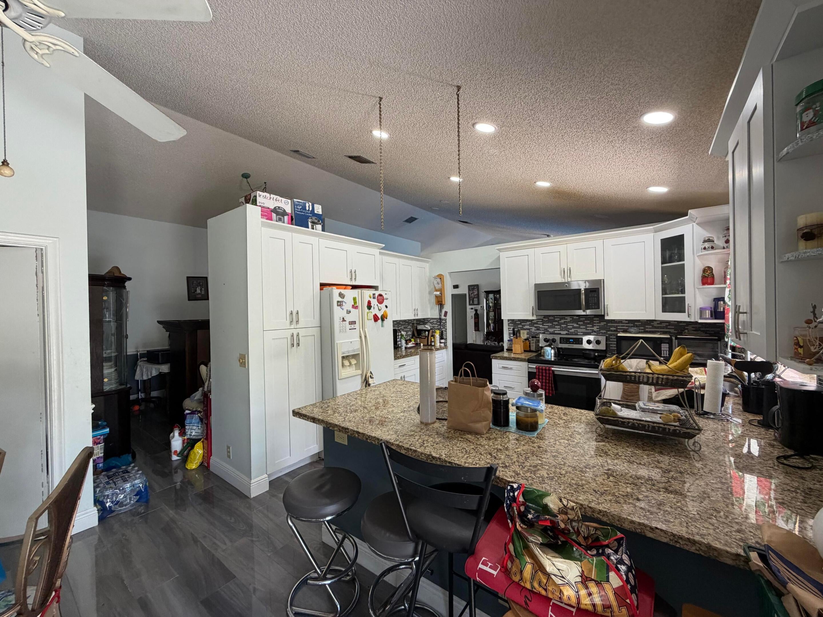 9697 MAJESTIC Way