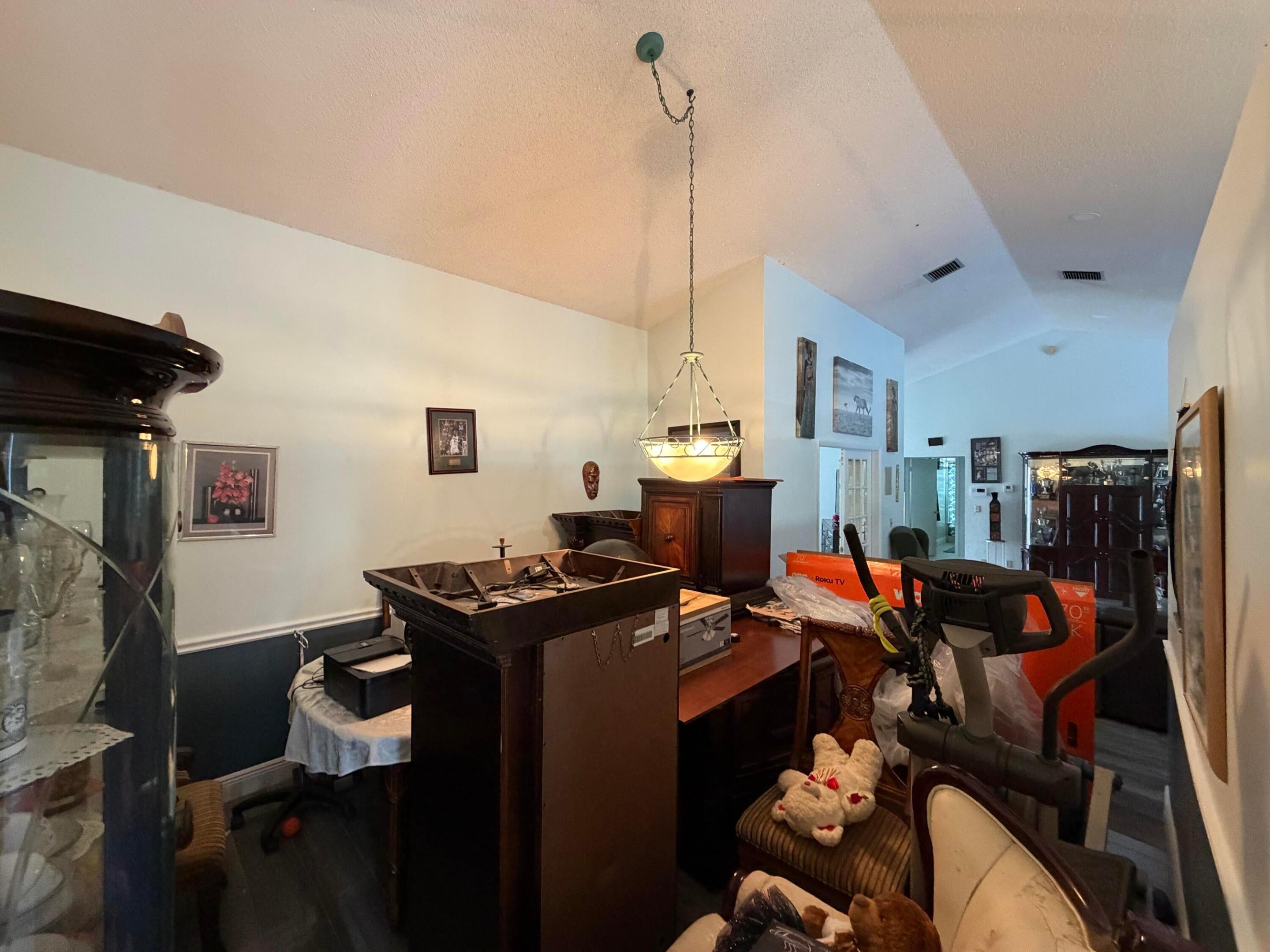 9697 MAJESTIC Way