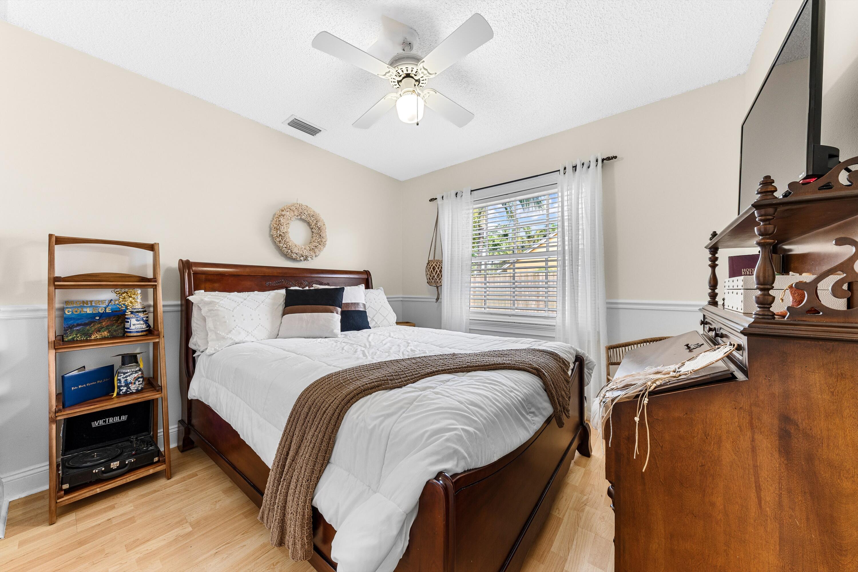 PALM BEACH FARMS CO 3 - Residential