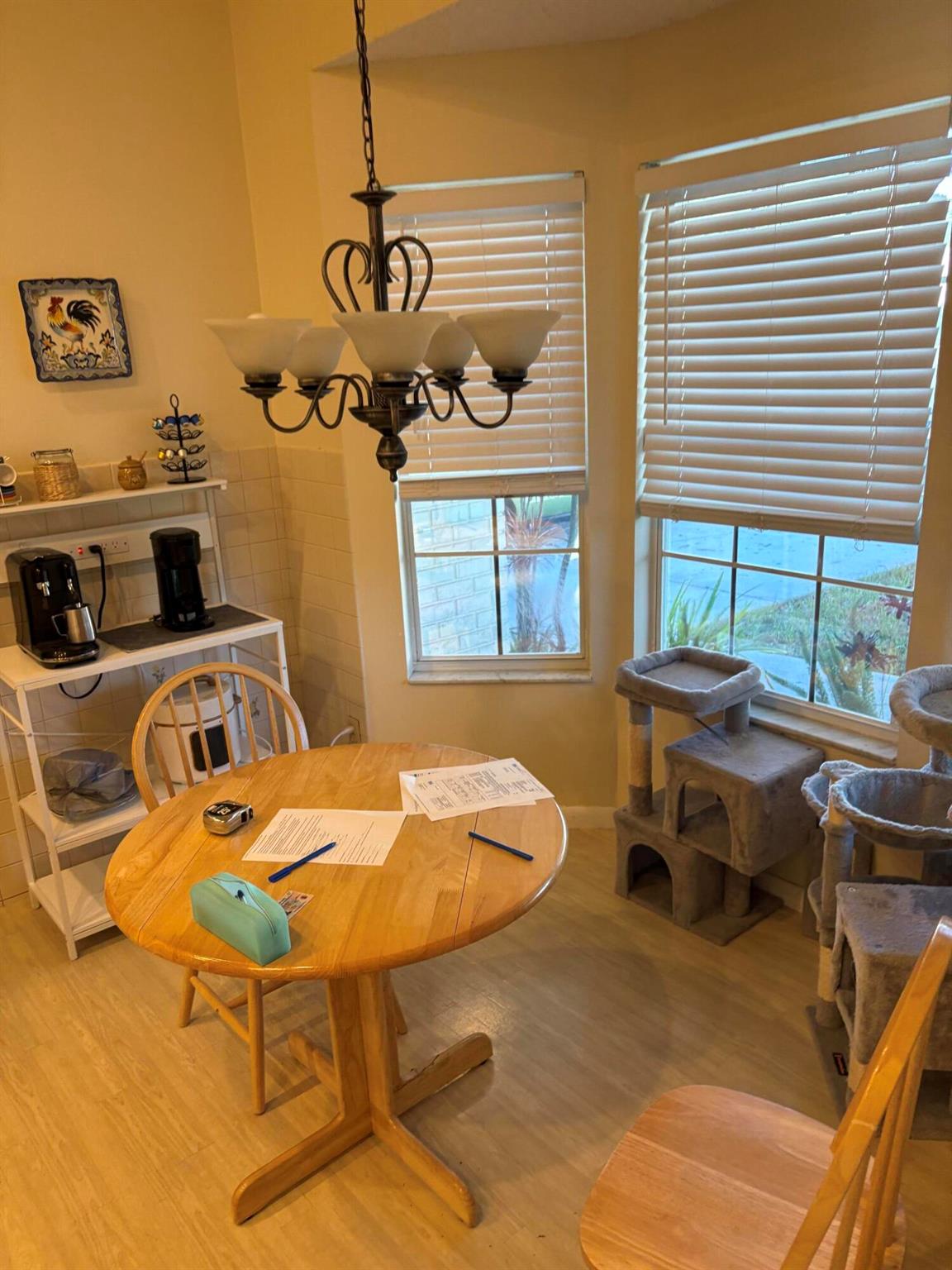 FAMILY HOMES - Residential