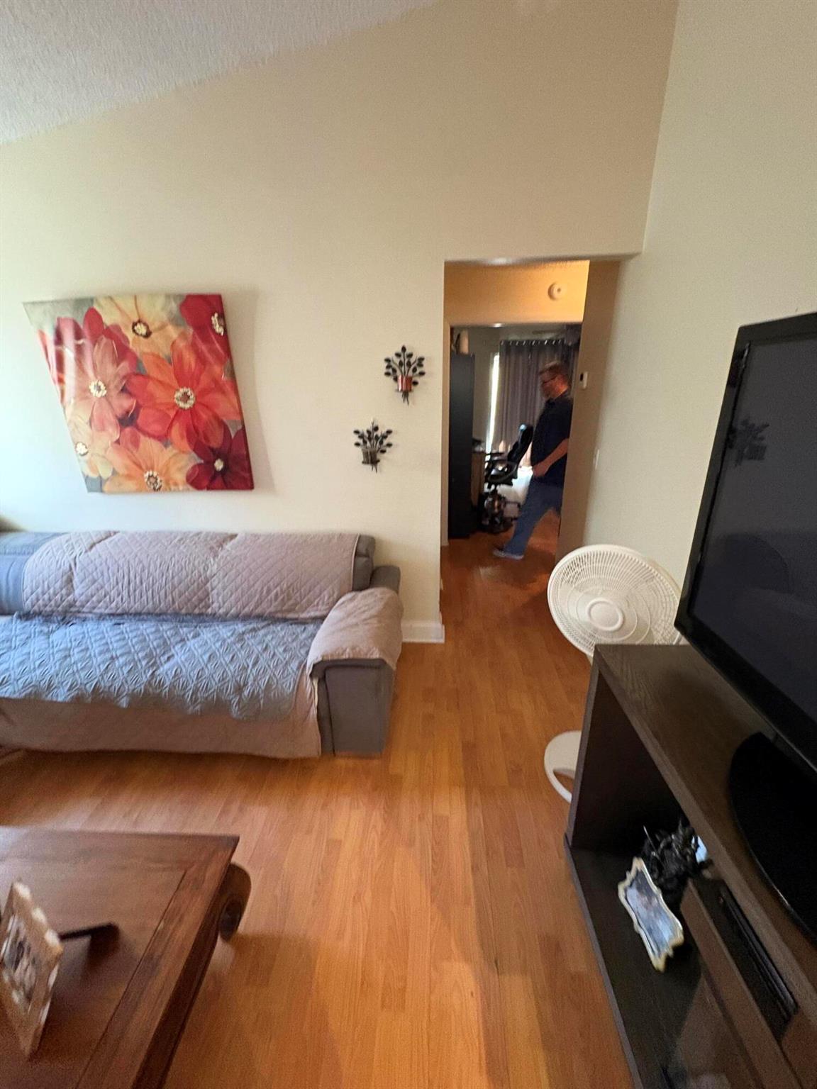 FAMILY HOMES - Residential