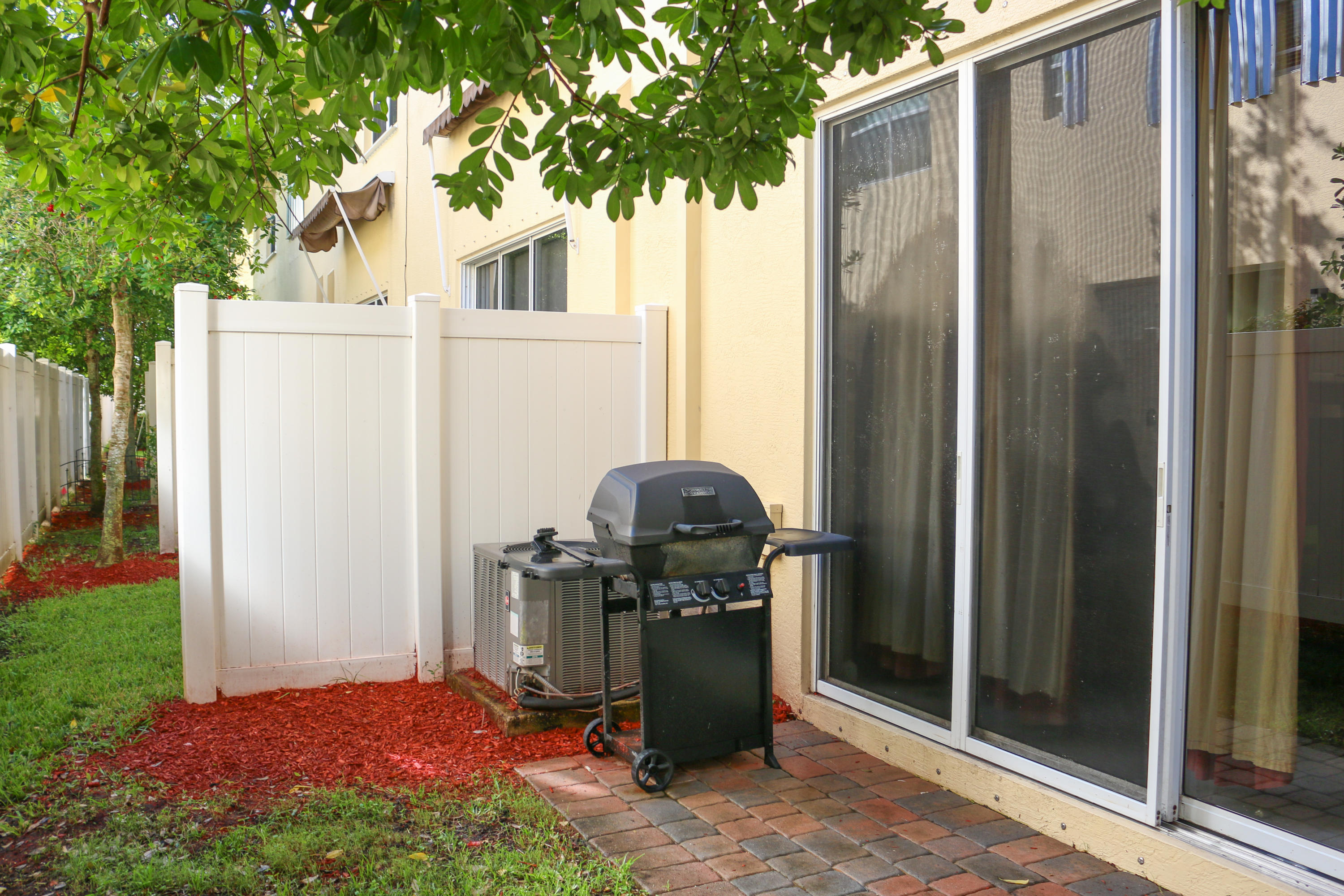 RIVER MARINA PH 2 - Residential