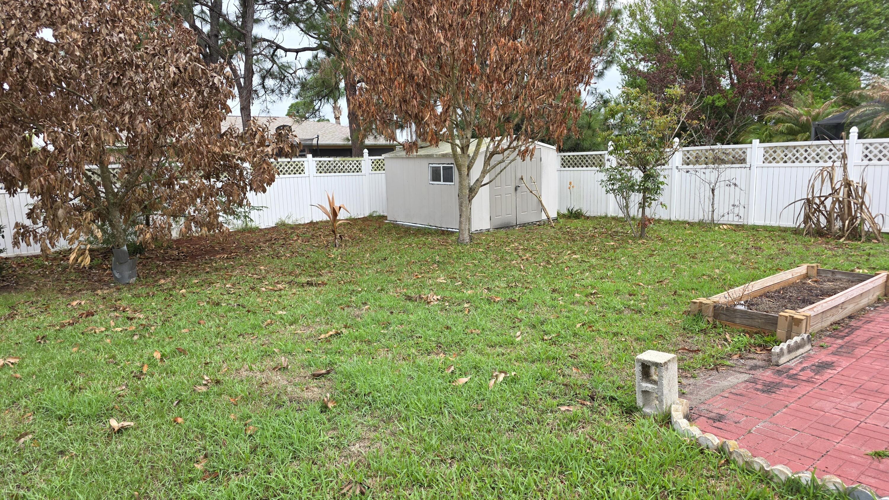 PORT ST LUCIE-SECTION 44 - Residential Lease