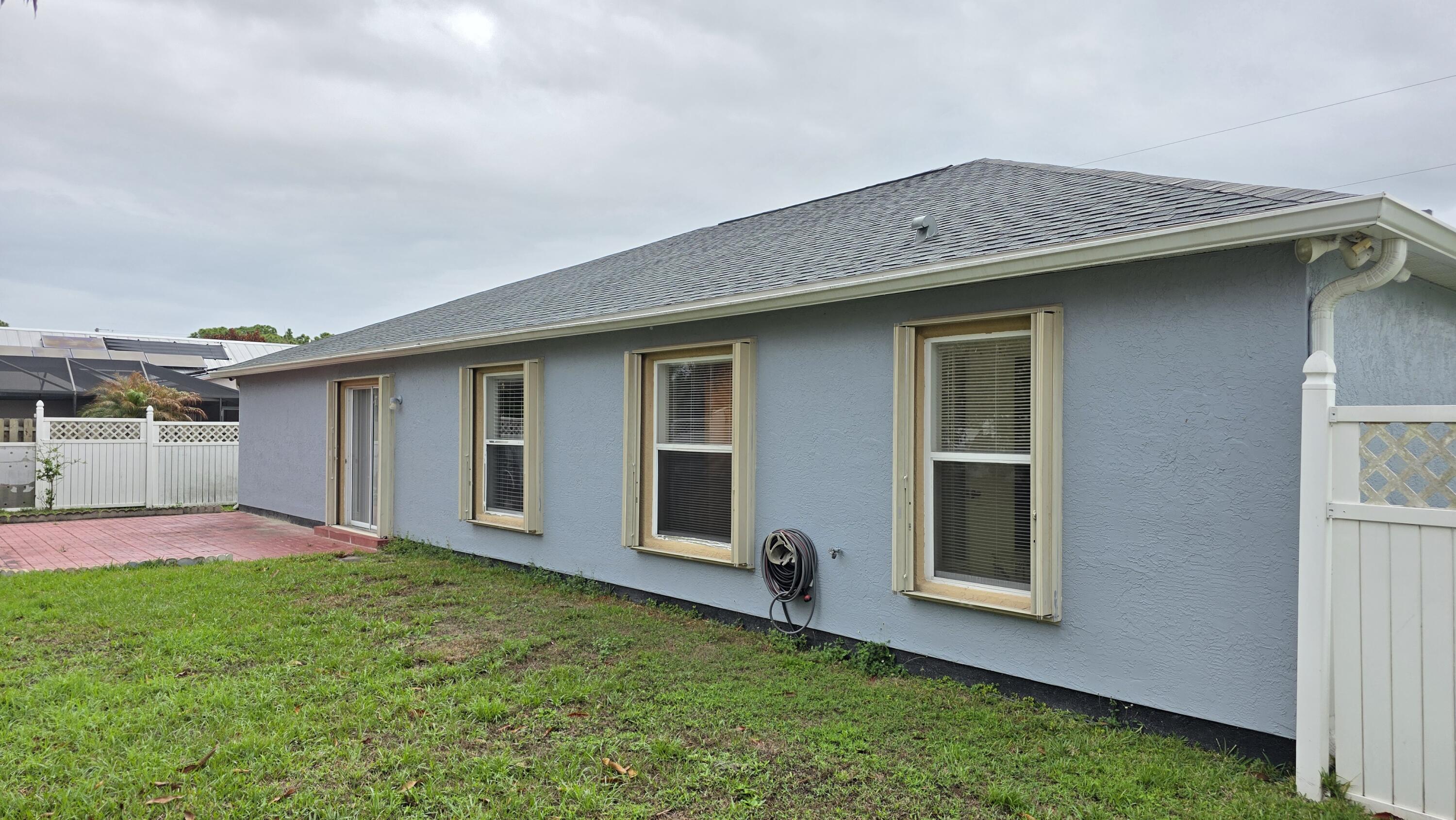 PORT ST LUCIE-SECTION 44 - Residential Lease