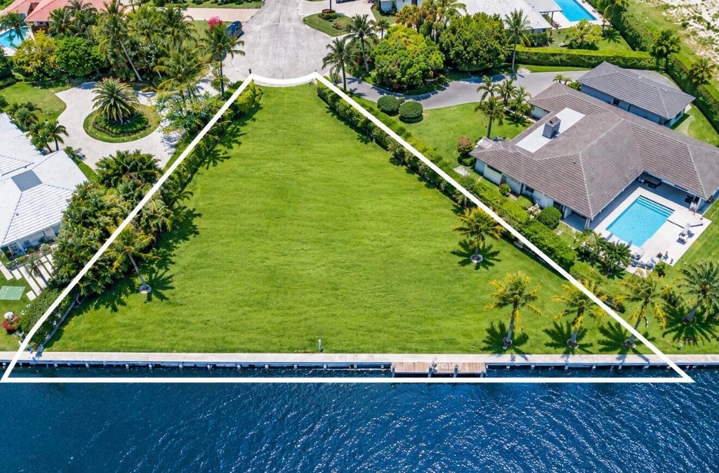 Photo of 970 Orchid Lane, Gulf Stream, FL 33483 (MLS # B26038104)