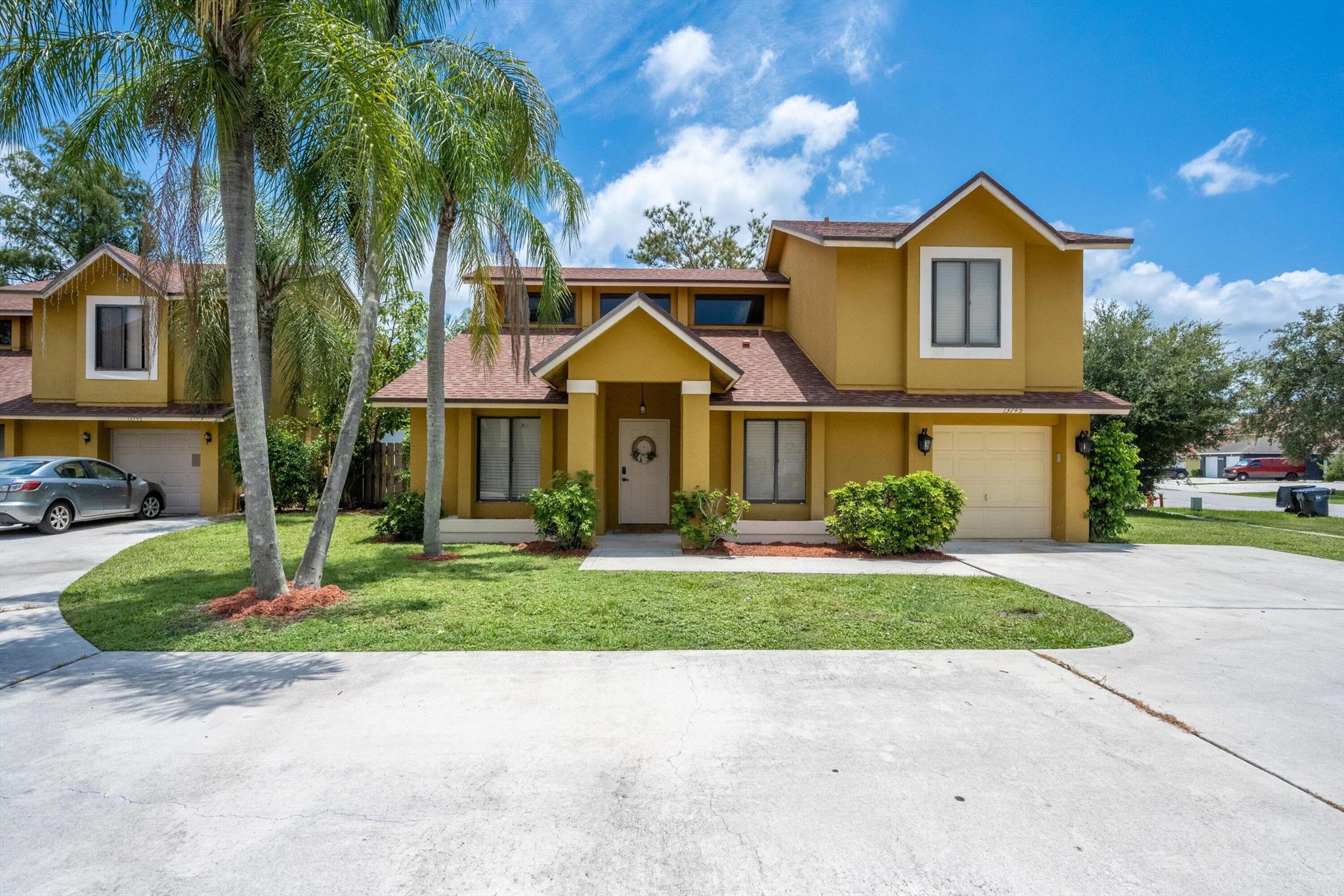 You cannot be closer to the show. Nicely renovated 3/2 home, 2 stories with a very private primary suite upstairs. Queen bed in primary, downstairs bedrooms 1 has a queen and 1 has a full.. Fenced in back yard and patio, no restrictions on vehicles so bring your trucks.... park a care in the 1 car garage. House right next door is available to rent as well. Unit B