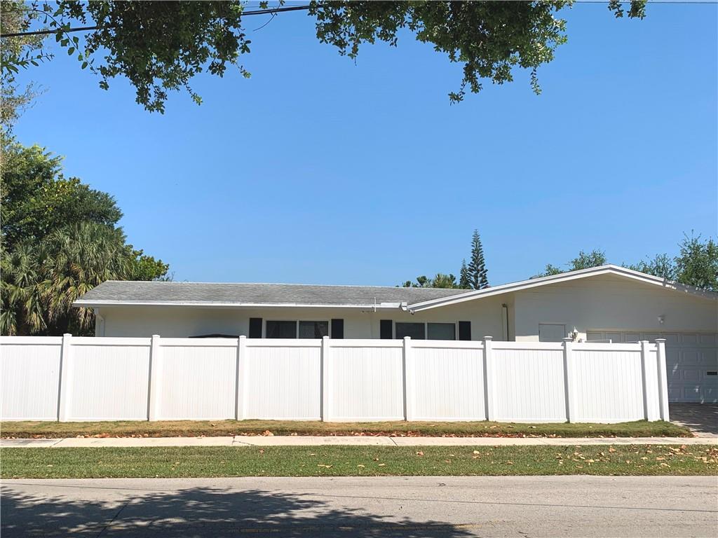 Imperial Point 3rd Sec 55 - Residential