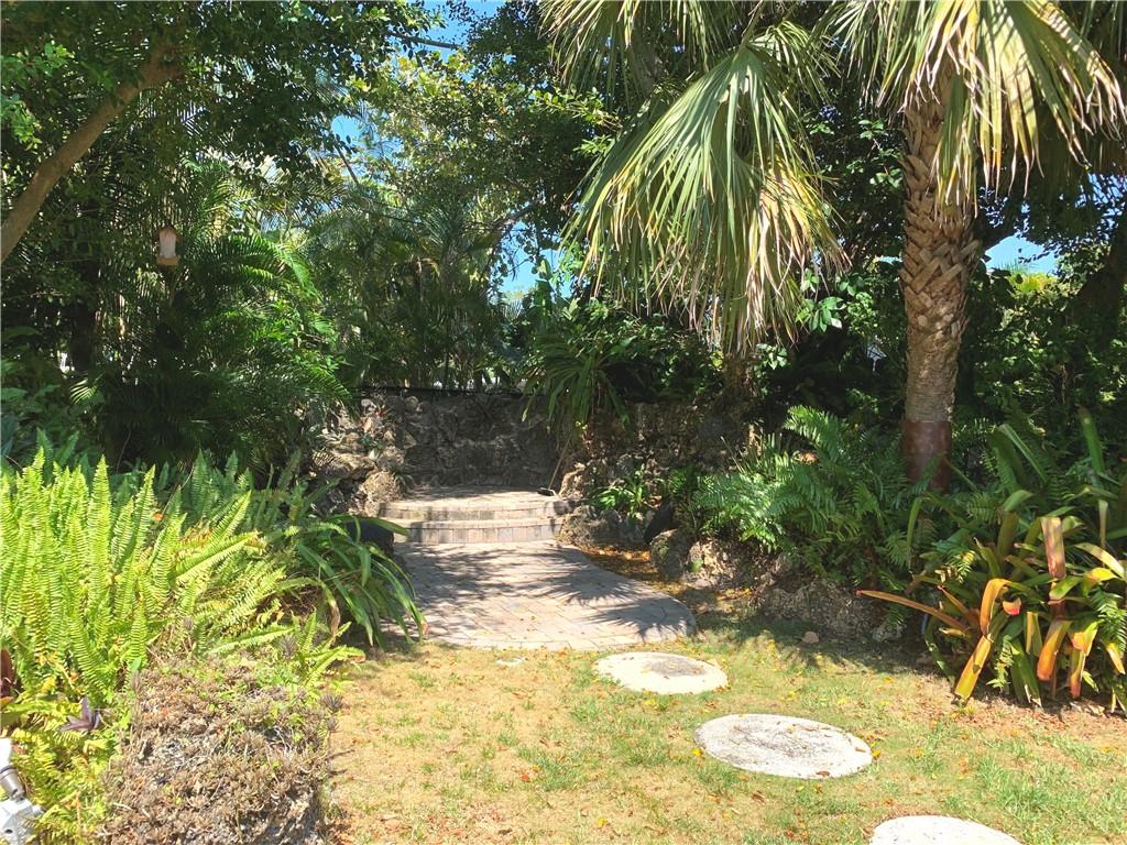 Imperial Point 3rd Sec 55 - Residential