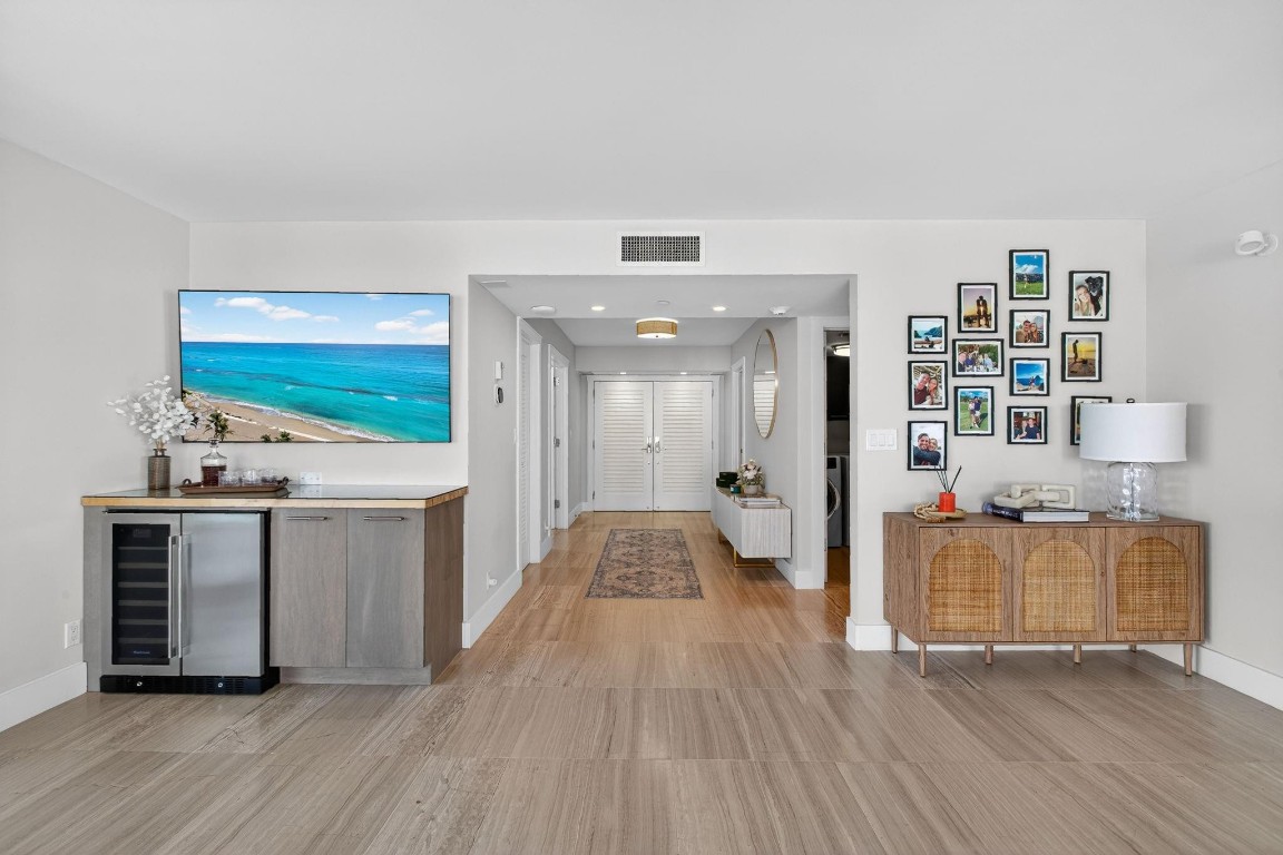 5380 N Ocean Drive 12J