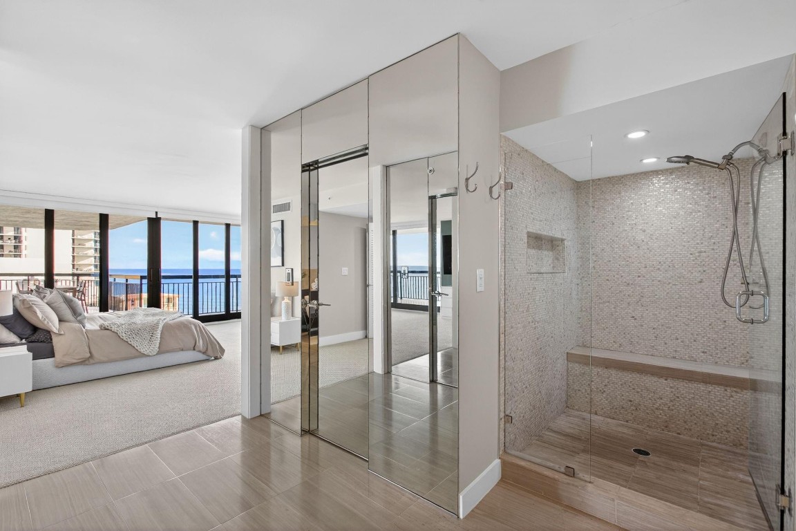 EASTPOINTE COND II UNIT 1 - Residential