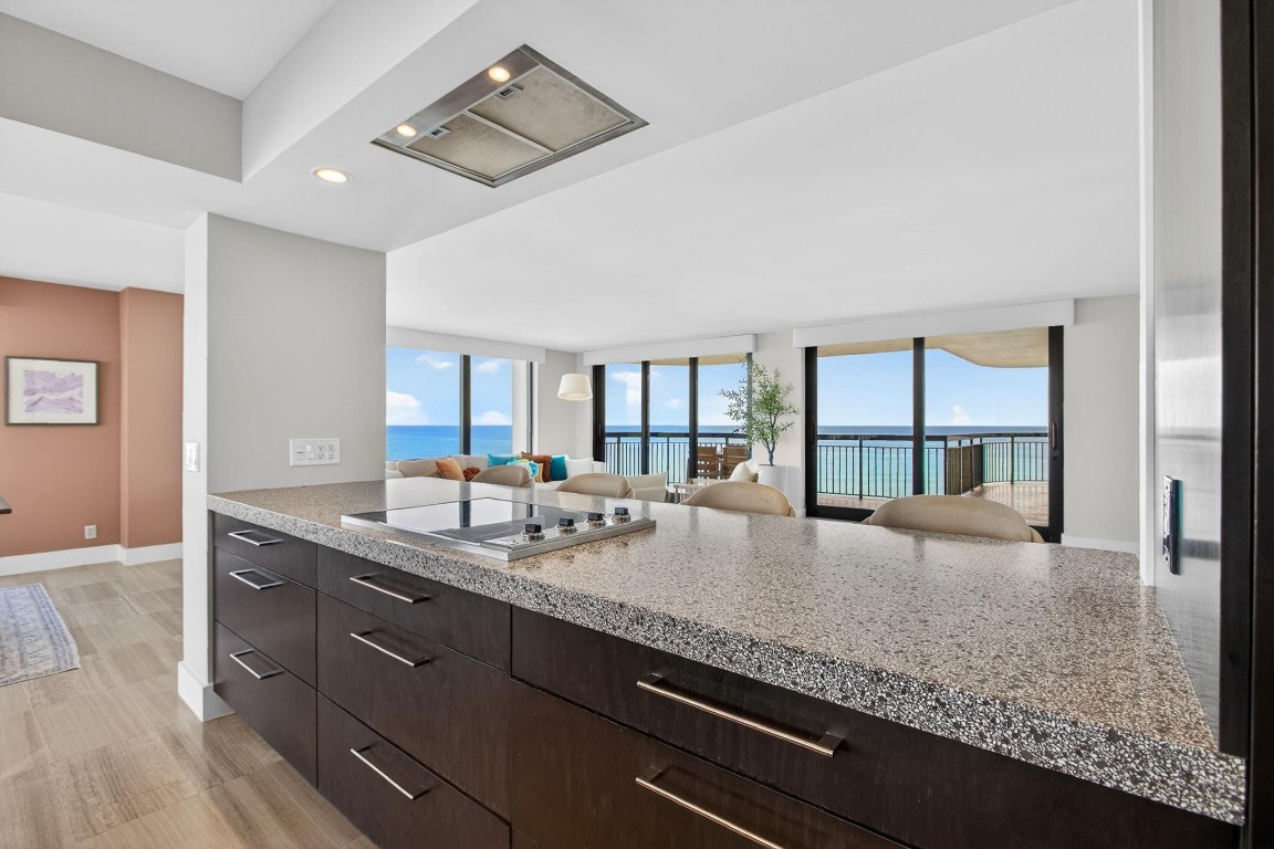 EASTPOINTE COND II UNIT 1 - Residential