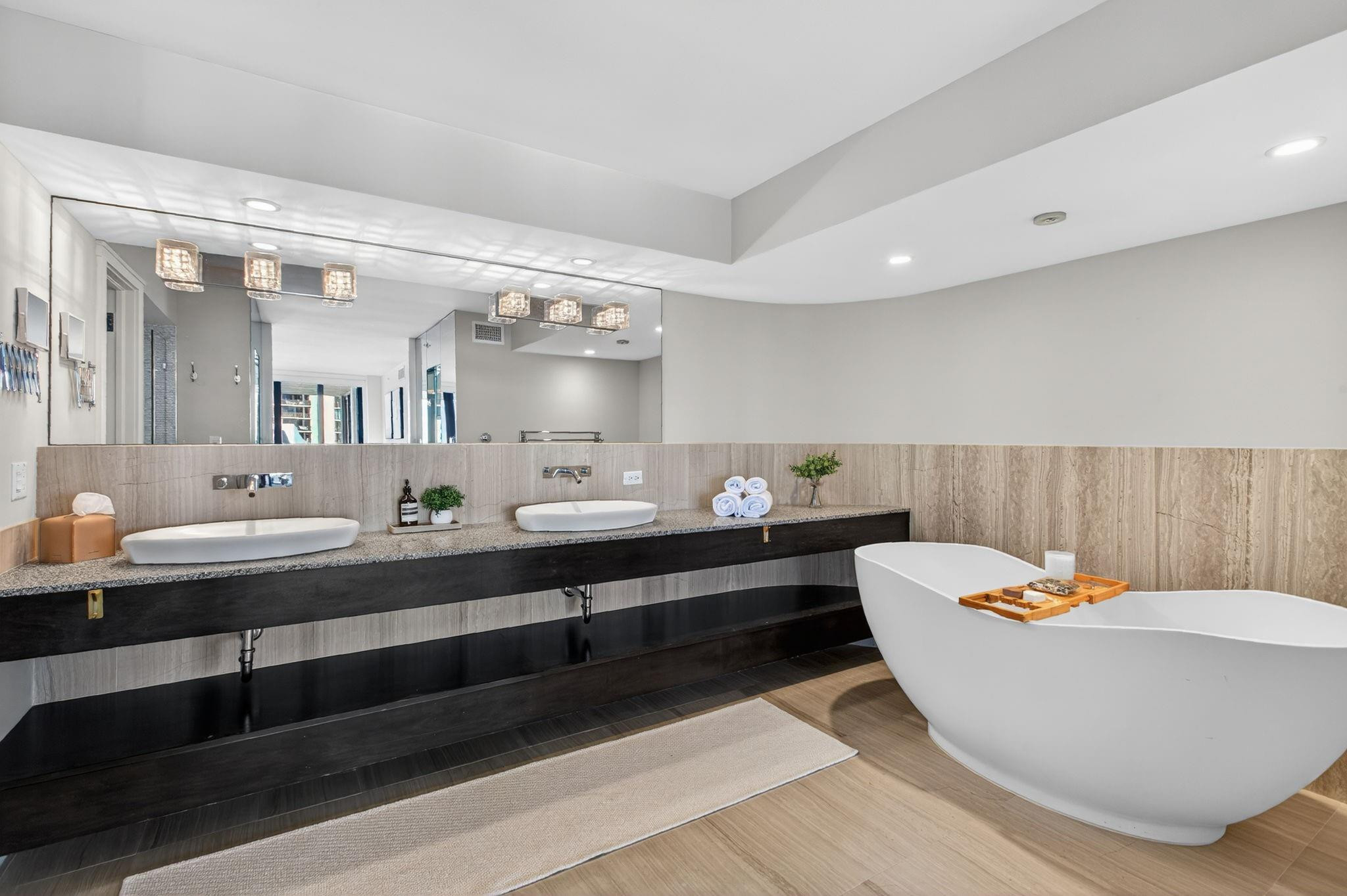 EASTPOINTE COND II UNIT 1 - Residential