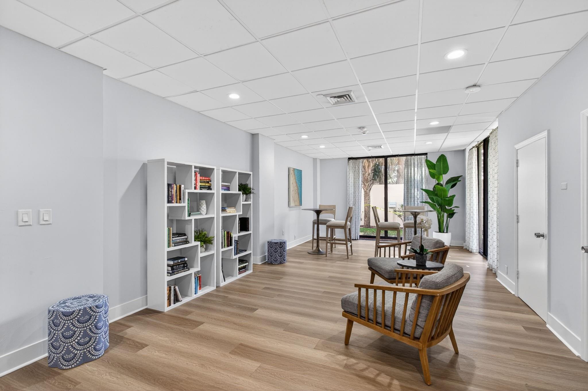 EASTPOINTE COND II UNIT 1 - Residential