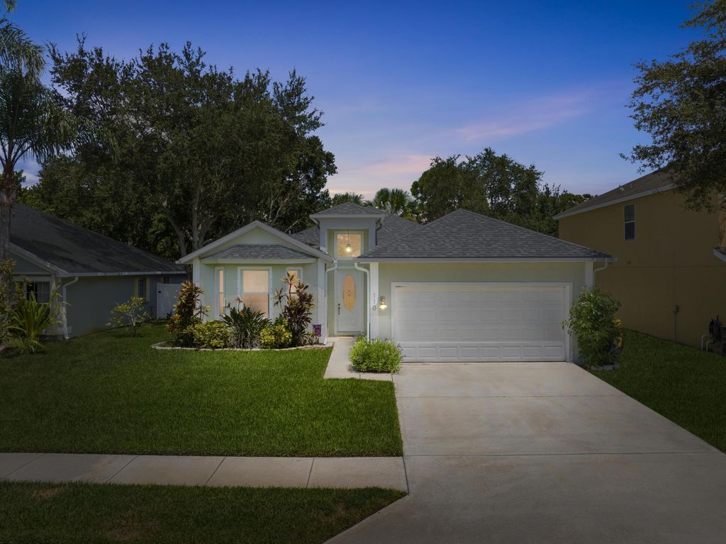 Photo of 110 Briarcliff Circle, Sebastian, FL 32958 (MLS # R11115587)