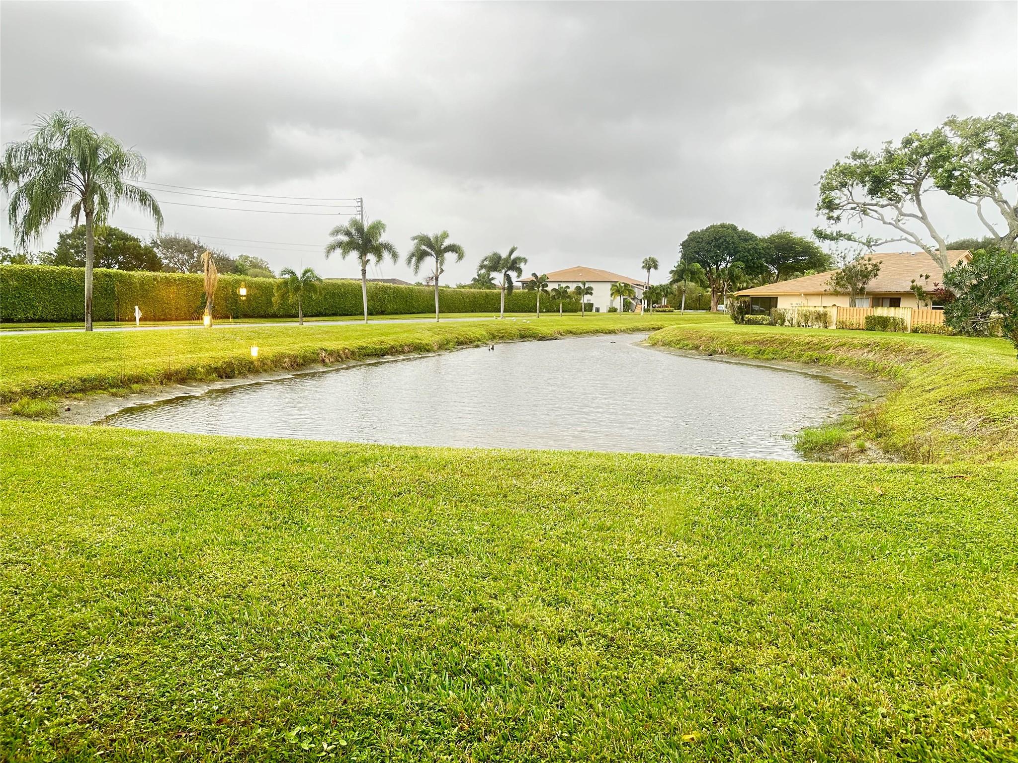 PALM GREENS VILLA DEL - Residential