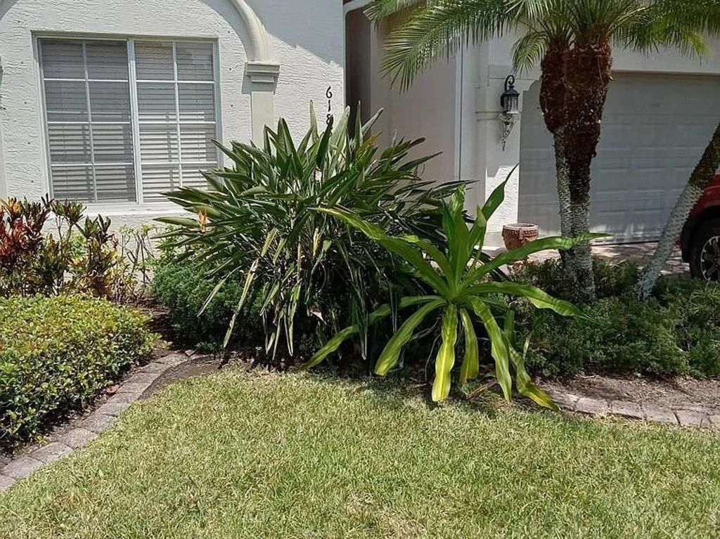 Photo of 6188 Dorchester Way, Vero Beach, FL 32966 (MLS # F10552160)