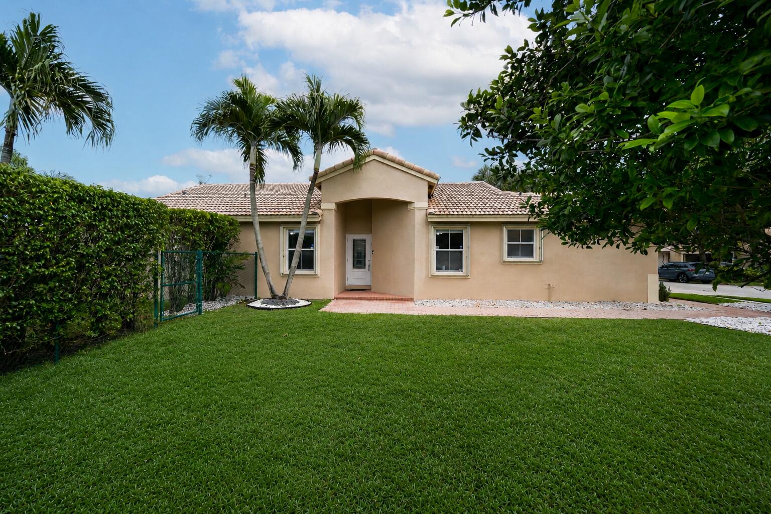 WYNDHAM LAKES NORTH - Residential