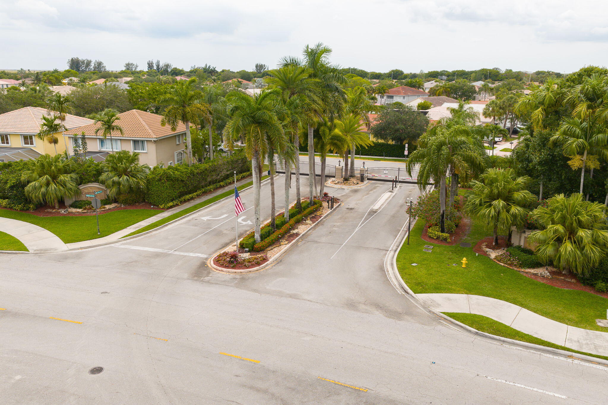 WYNDHAM LAKES NORTH - Residential