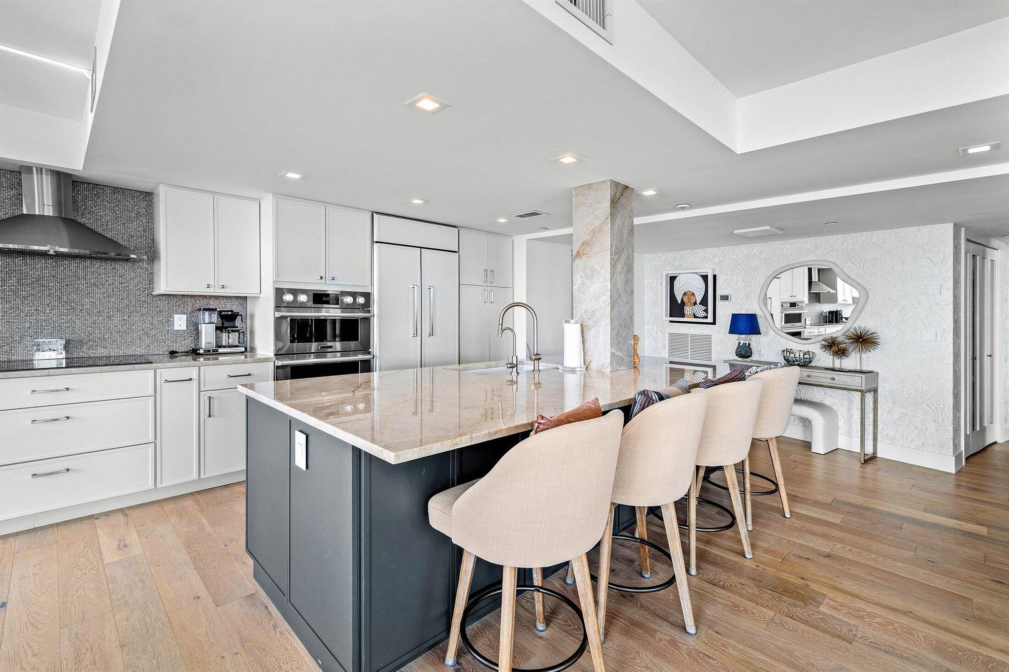ATRIUMS OF PALM BEACH CON - Residential Lease