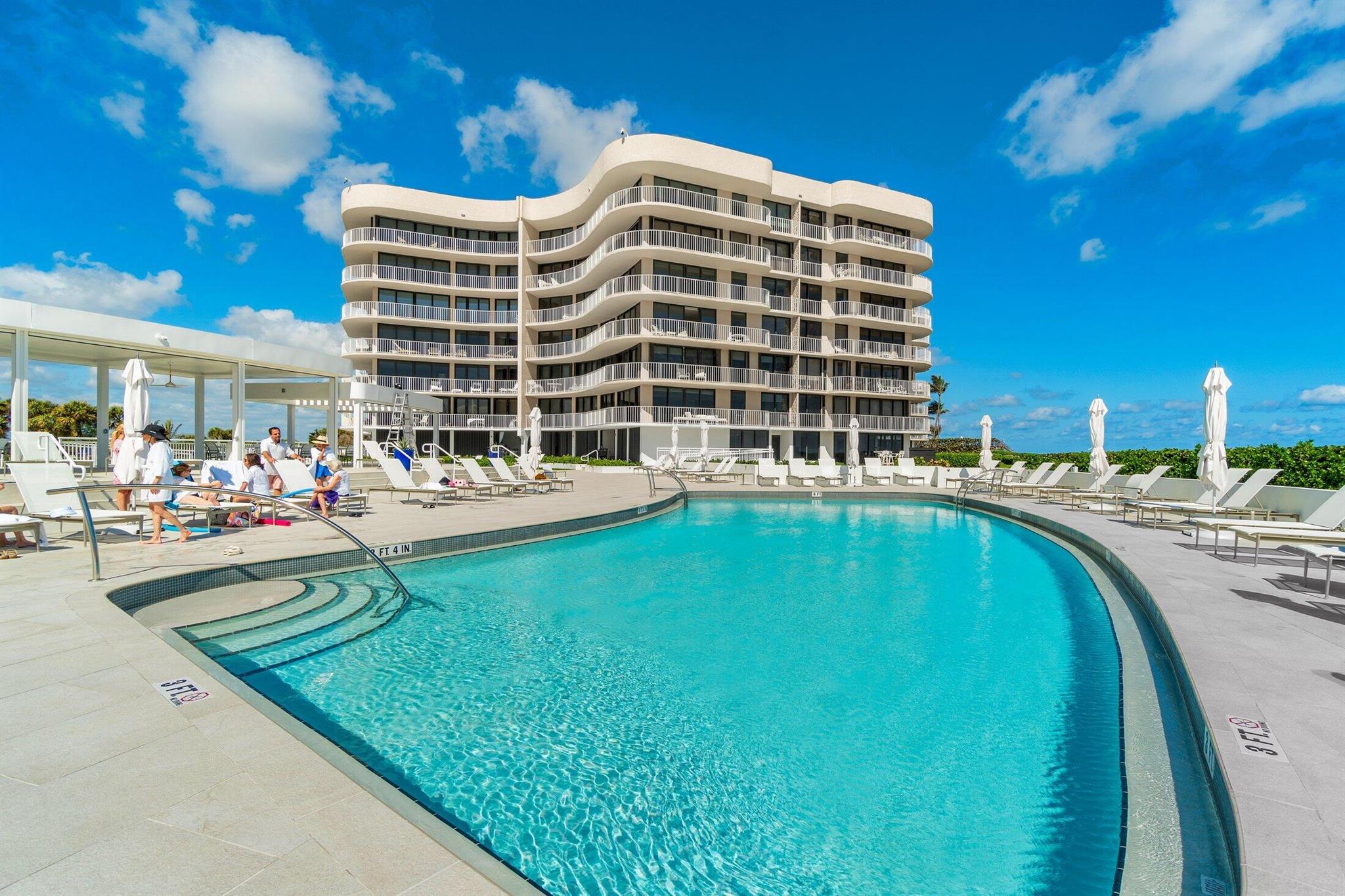 ATRIUMS OF PALM BEACH CON - Residential Lease