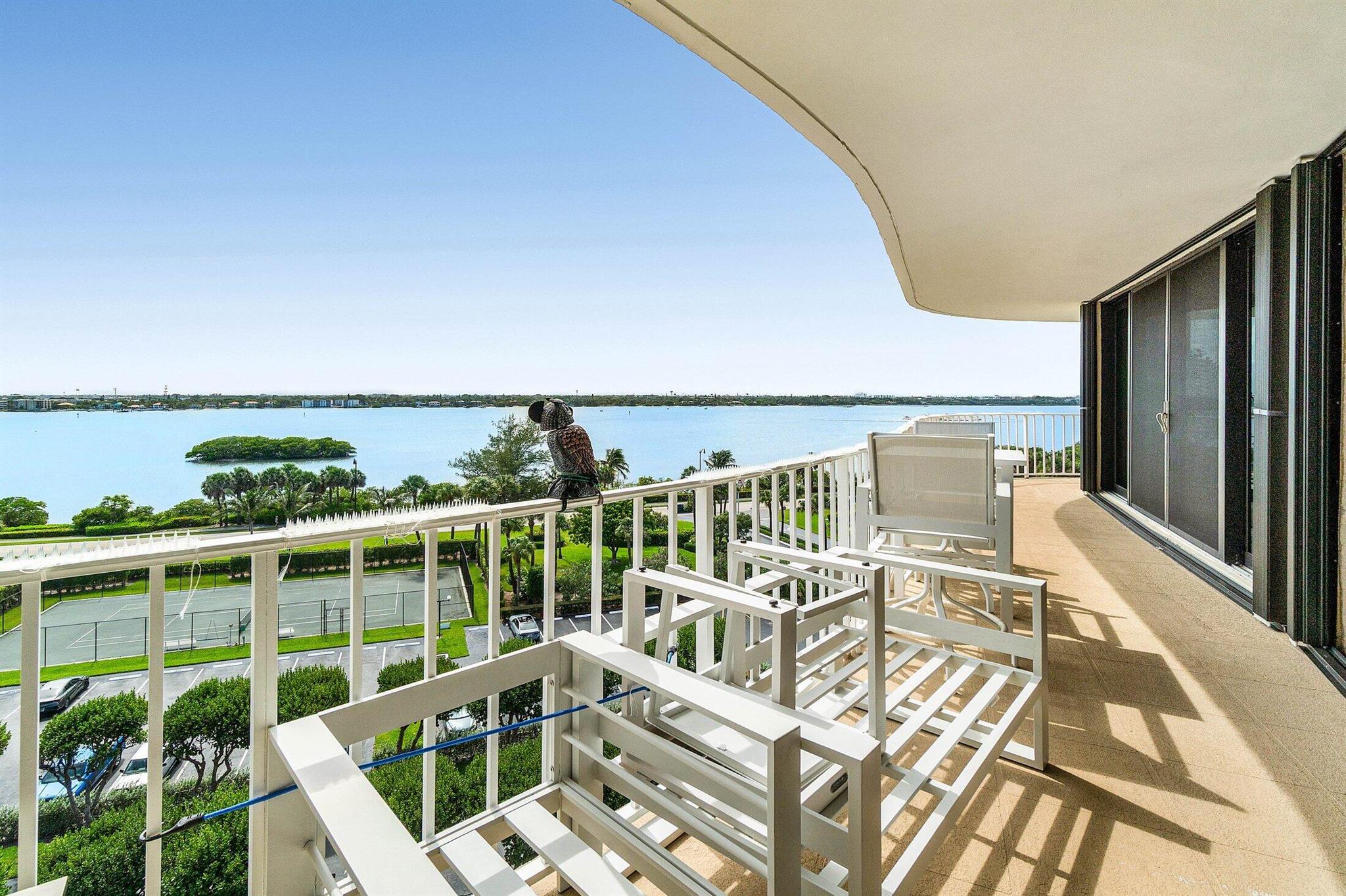 ATRIUMS OF PALM BEACH CON - Residential Lease