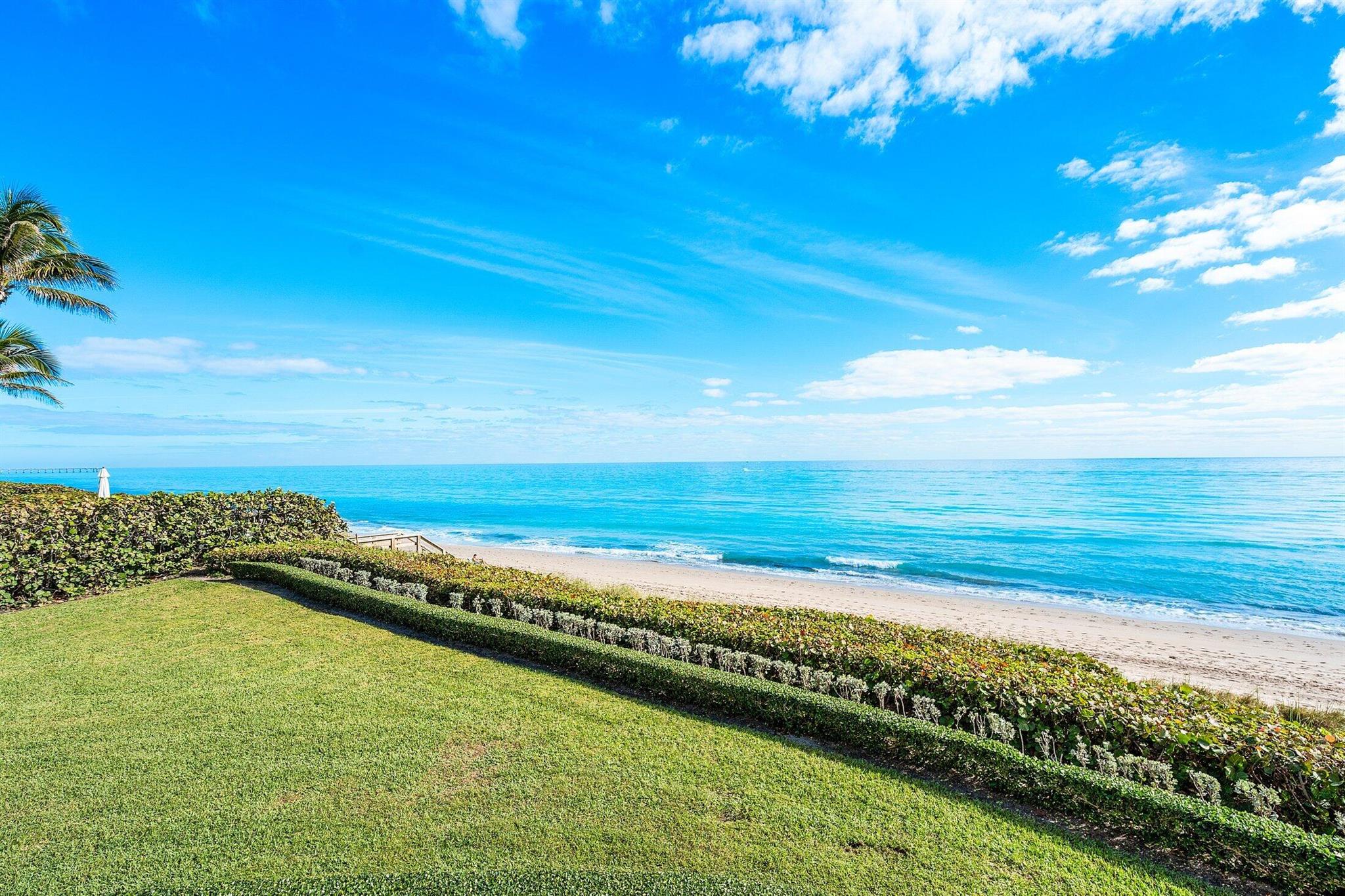 ATRIUMS OF PALM BEACH CON - Residential Lease