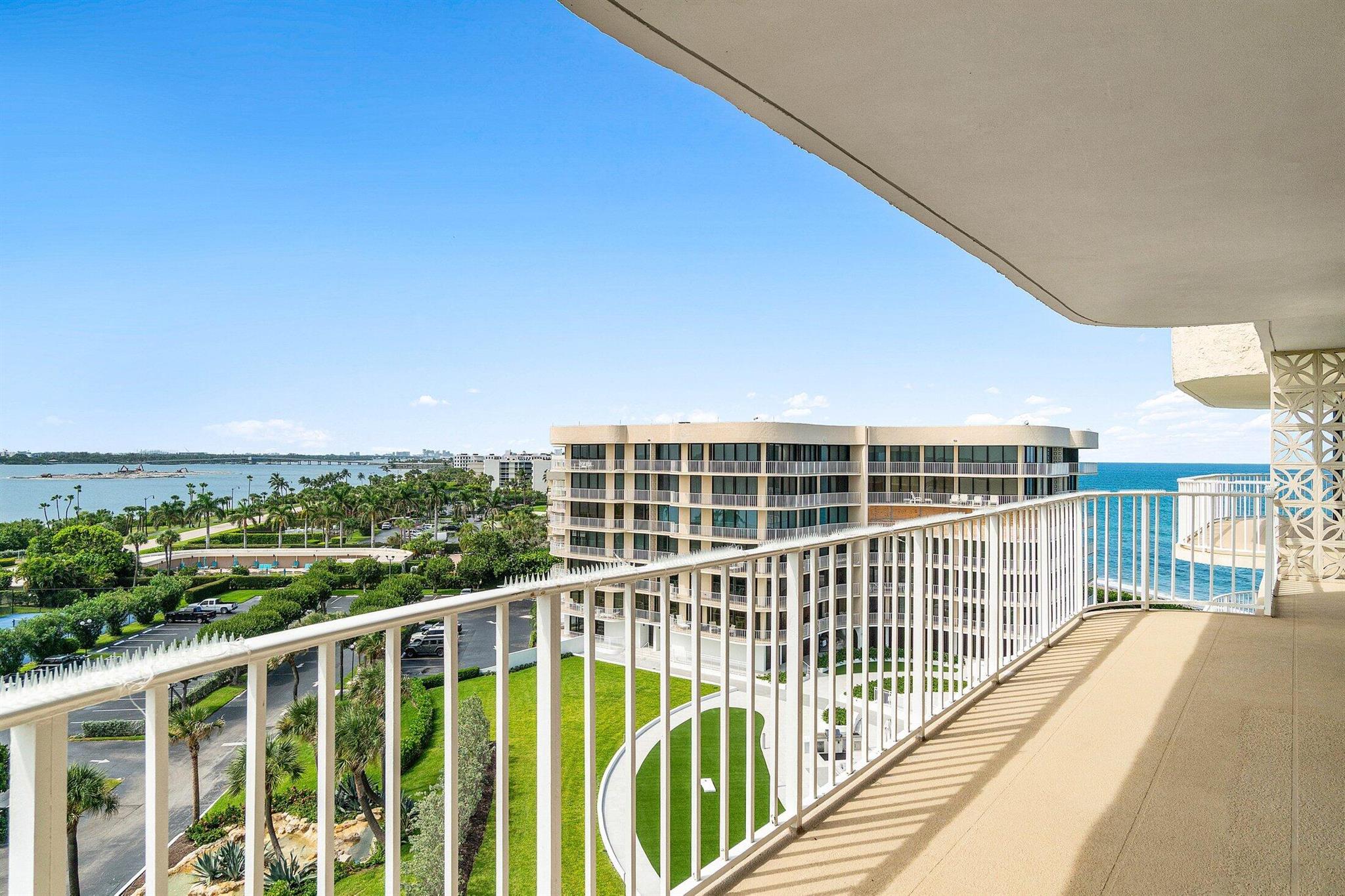 ATRIUMS OF PALM BEACH CON - Residential Lease
