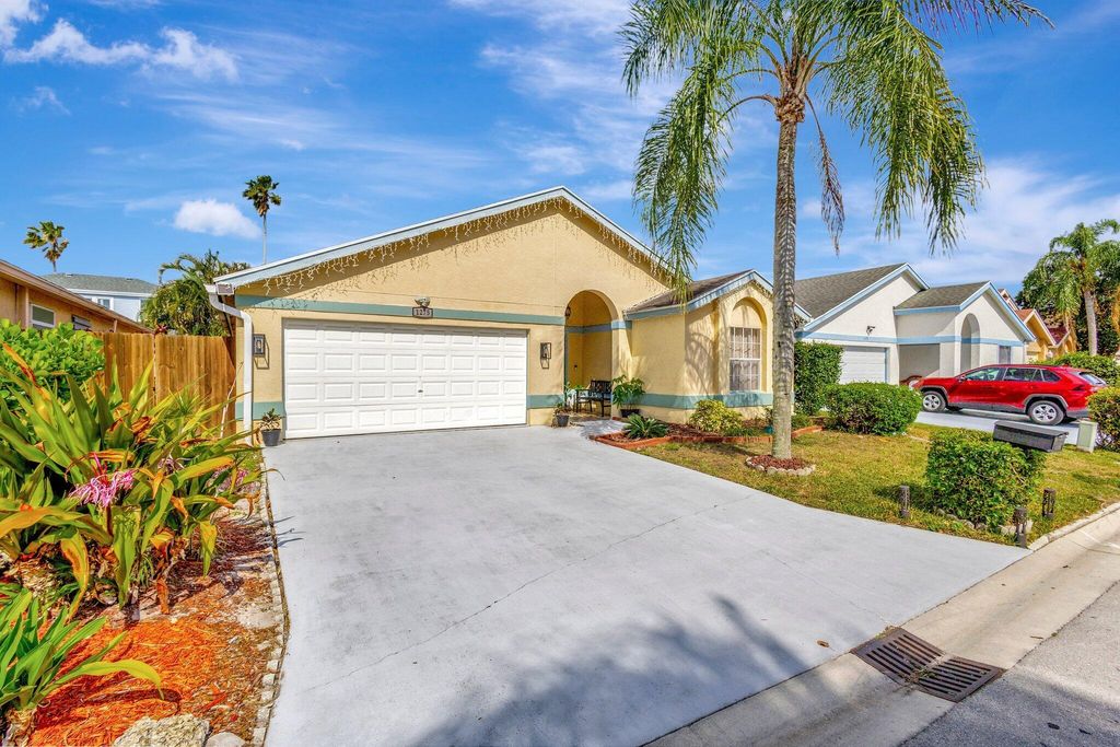 Photo of 1275 Waterway Cove Drive, Wellington, FL 33414 (MLS # R11083134)