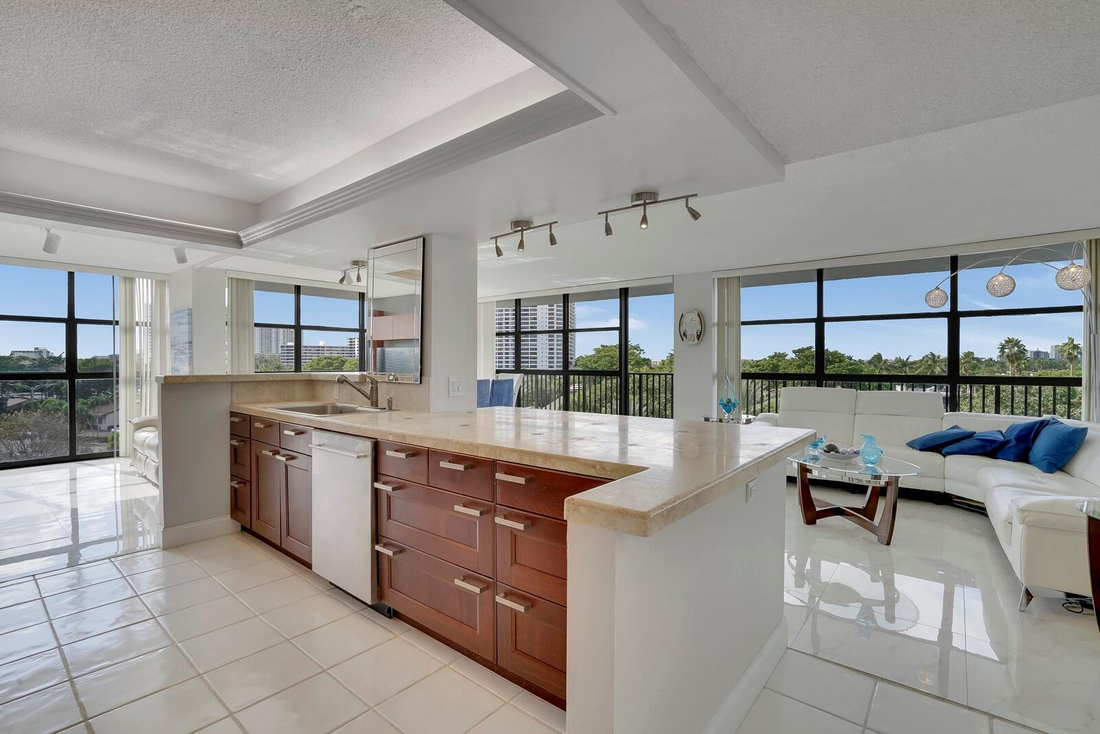 600 Parkview Drive 531