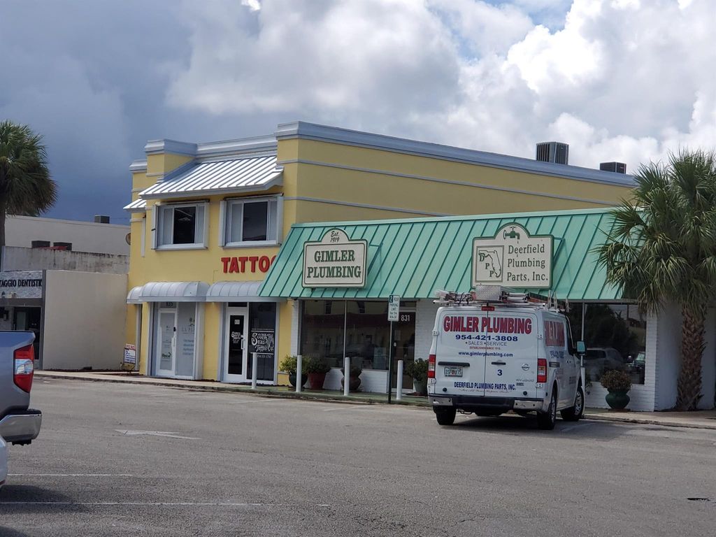 Photo of 837 SE 8th Avenue SE #202, Deerfield Beach, FL (MLS # R11047617)