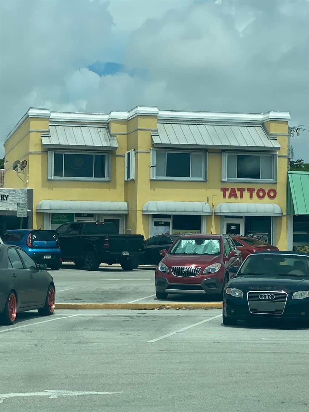 Photo of 837 SE 8th Avenue SE #202, Deerfield Beach, FL (MLS # R11047617)