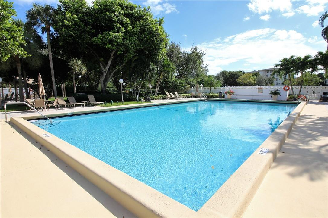 Palm Aire Country Club - Residential