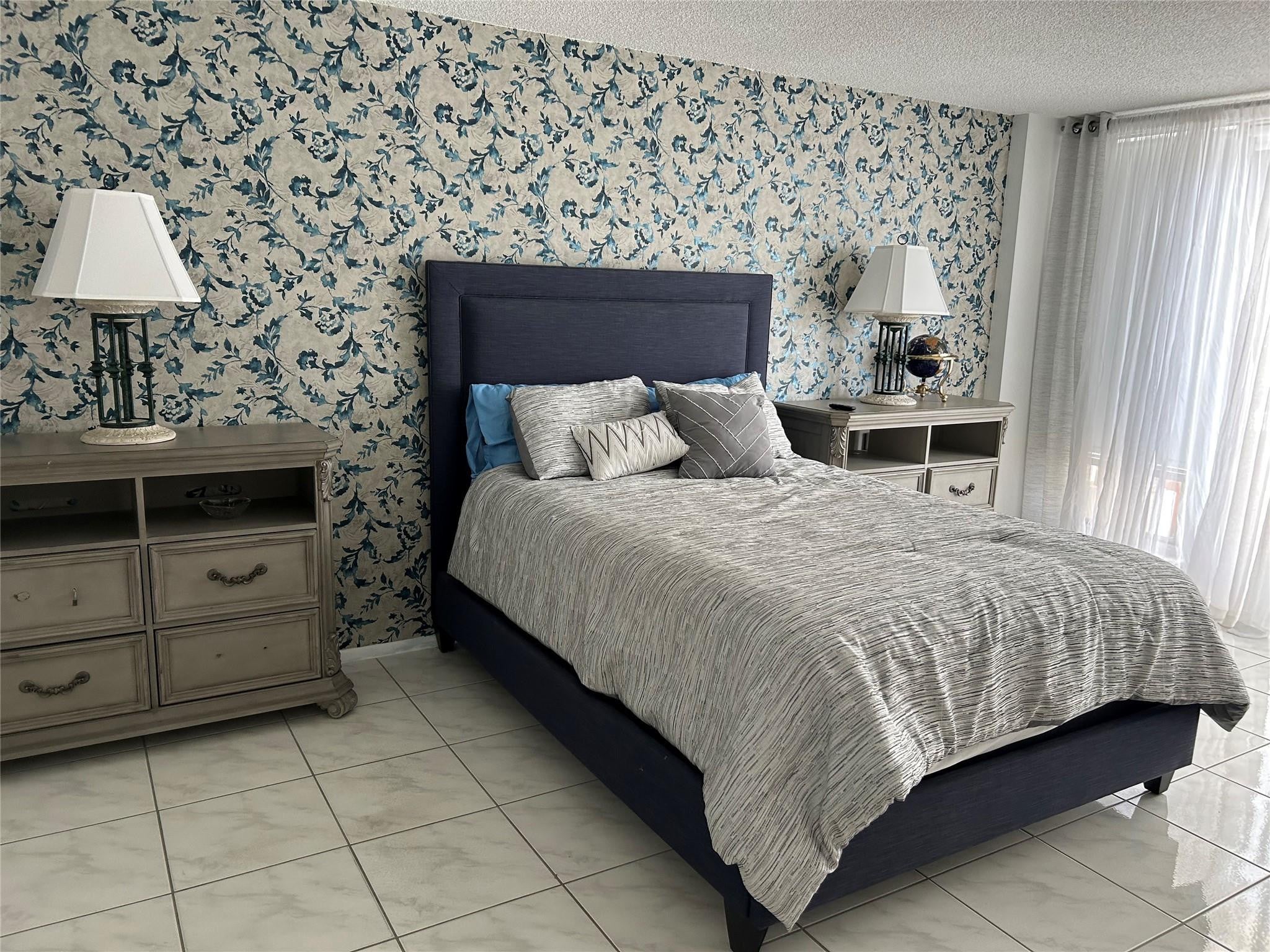 4020 Galt Ocean Drive 106