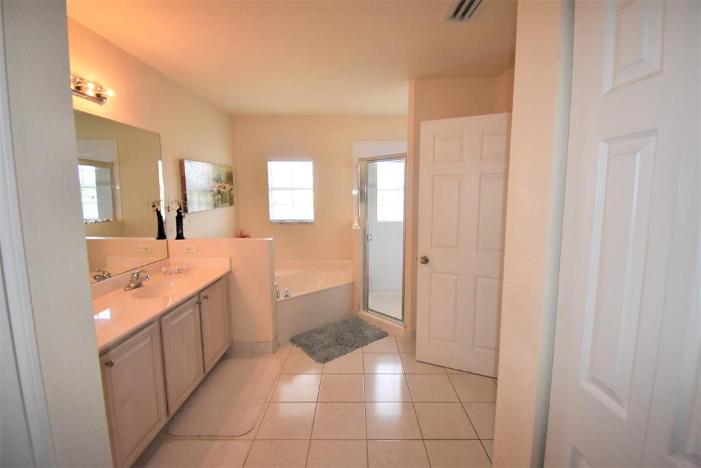 EMERALD LAKE TOWNHOMES - Residential