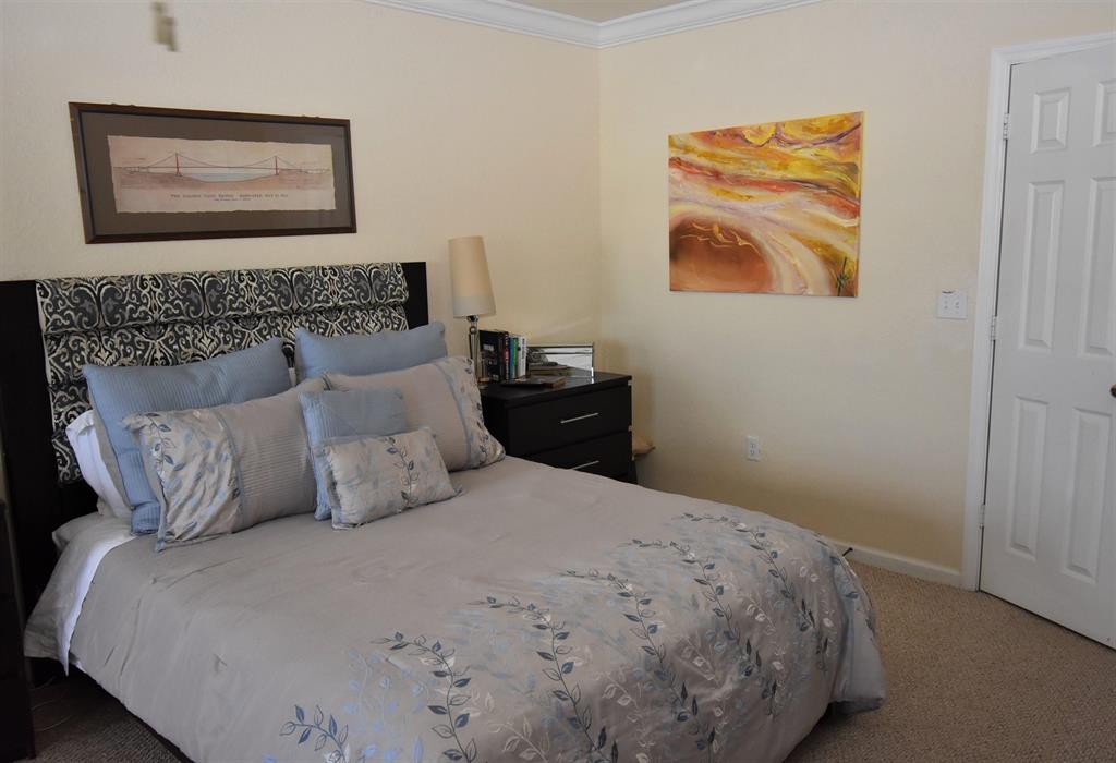 EMERALD LAKE TOWNHOMES - Residential