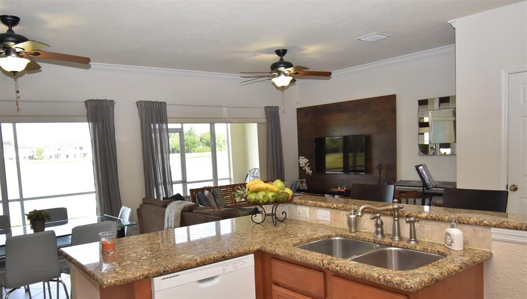 EMERALD LAKE TOWNHOMES - Residential