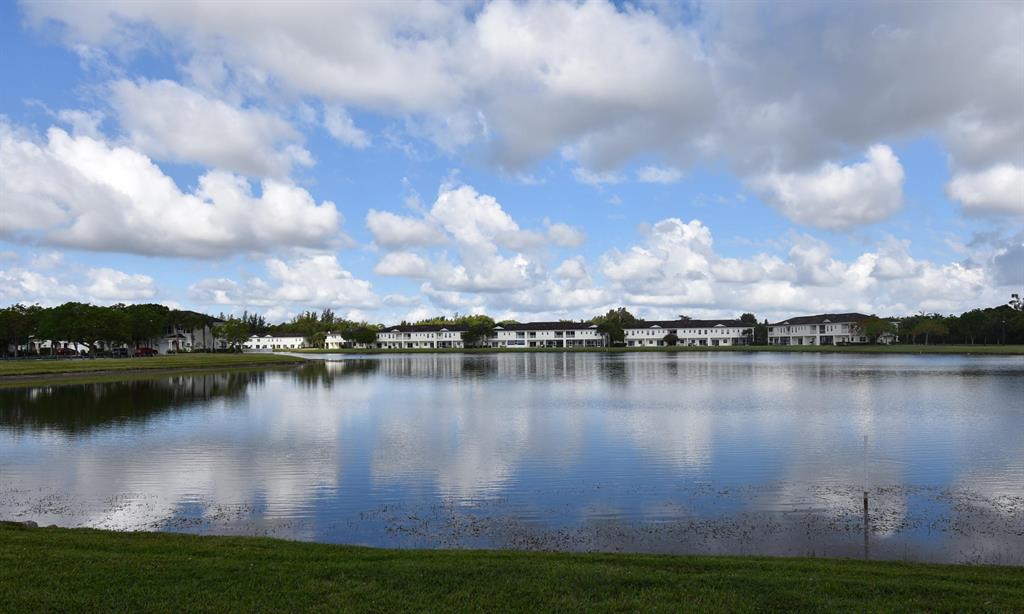 EMERALD LAKE TOWNHOMES - Residential