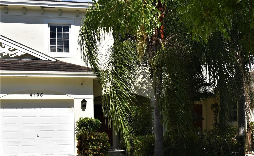 EMERALD LAKE TOWNHOMES - Residential