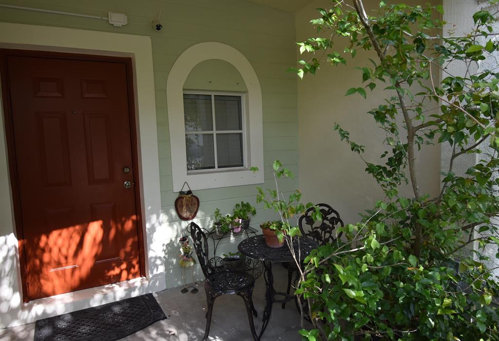 EMERALD LAKE TOWNHOMES - Residential