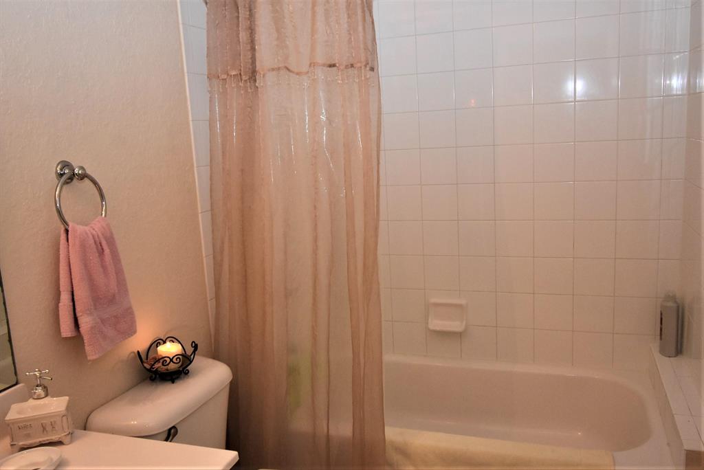 EMERALD LAKE TOWNHOMES - Residential