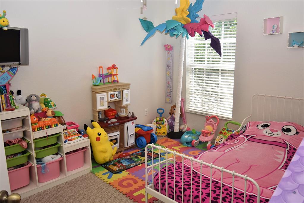 EMERALD LAKE TOWNHOMES - Residential