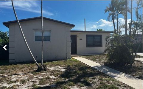 420 NE 27 Ave Boynton Beach FL 33435