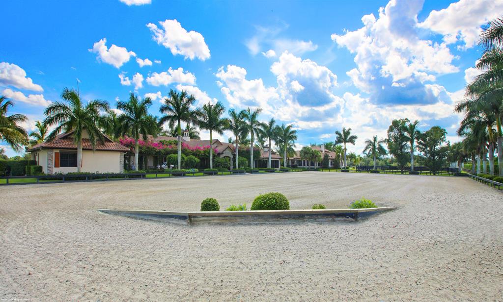 PALM BEACH POINT - Residential