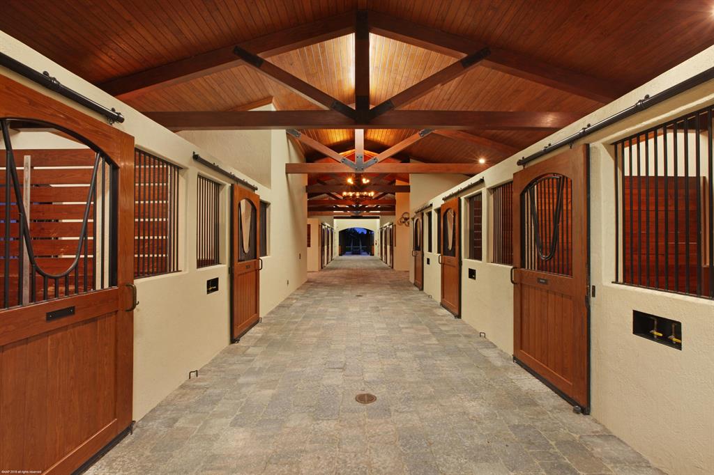 PALM BEACH POINT - Residential