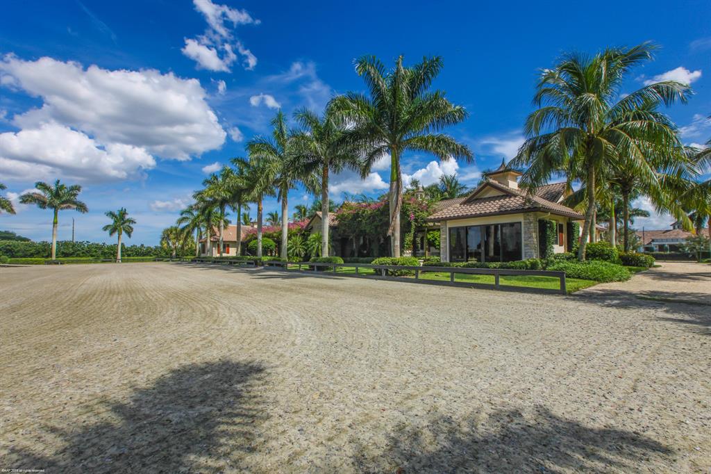 PALM BEACH POINT - Residential