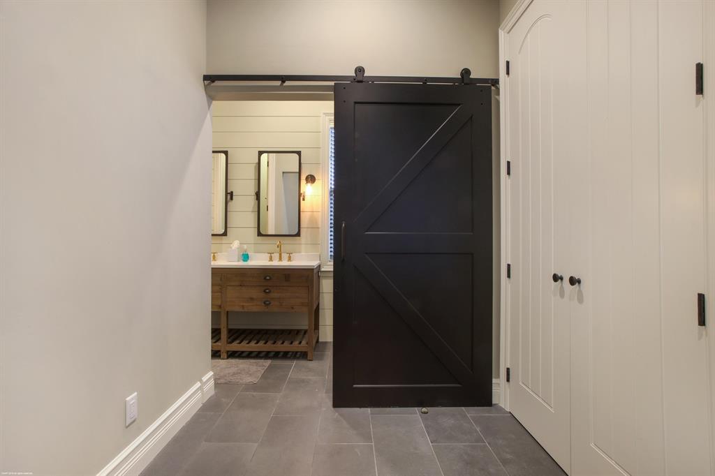 PALM BEACH POINT - Residential