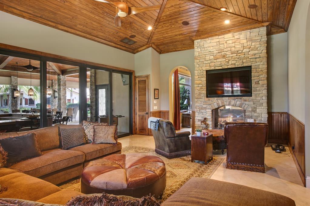 PALM BEACH POINT - Residential