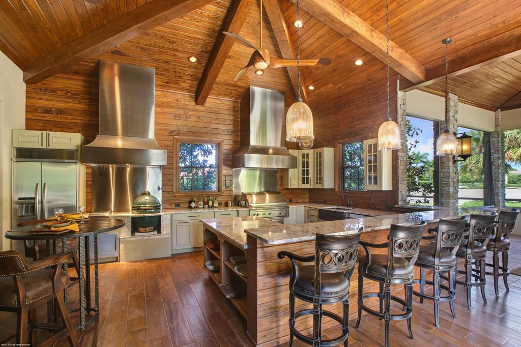 PALM BEACH POINT - Residential