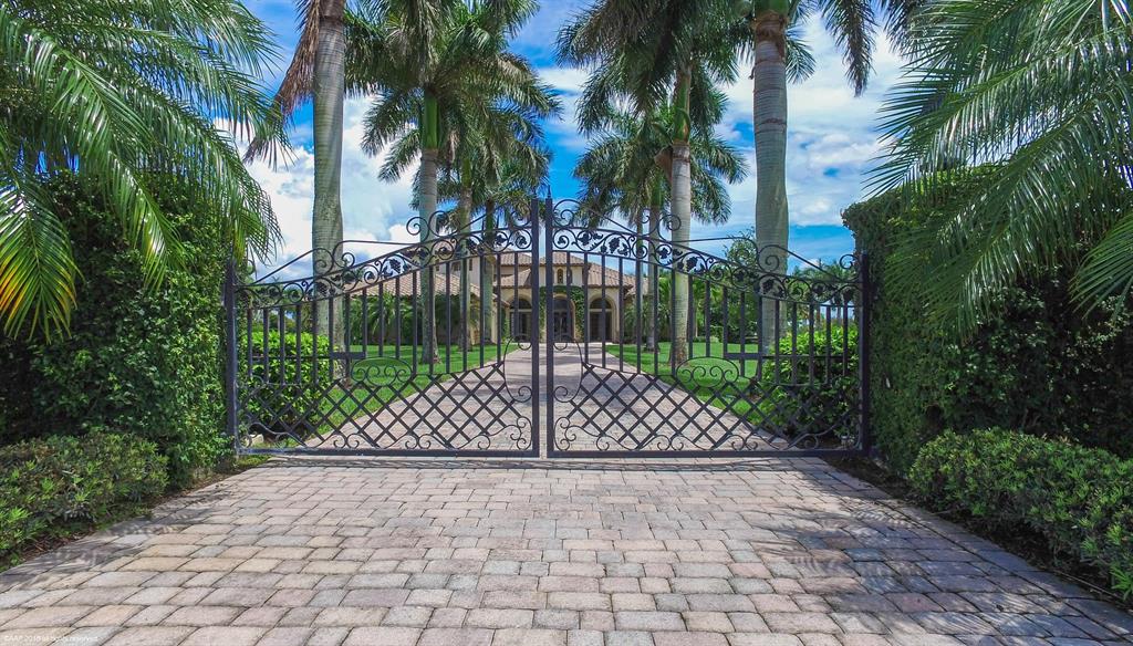 PALM BEACH POINT - Residential